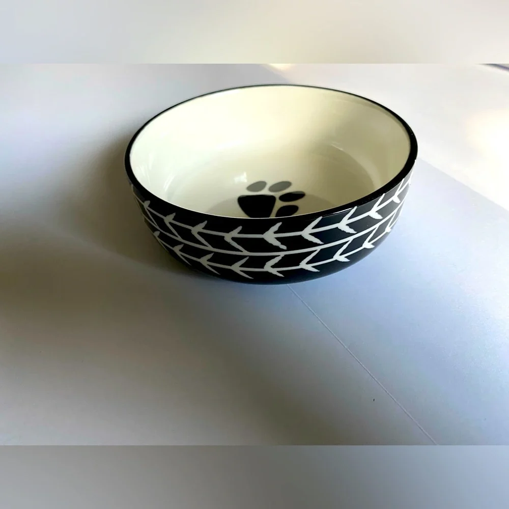 Ceramic Black and White Arrow Dog Food Bowl/ Dish